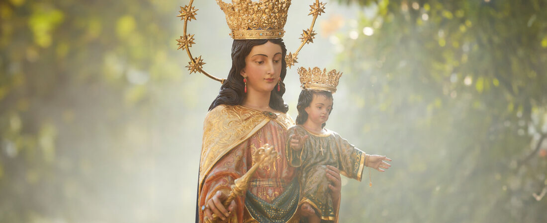 La Natividad de la Virgen y María Auxiliadora